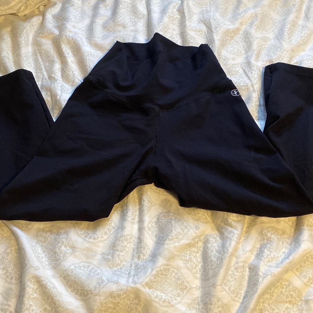 ABS2B black scrunch bootie leggings size Medium